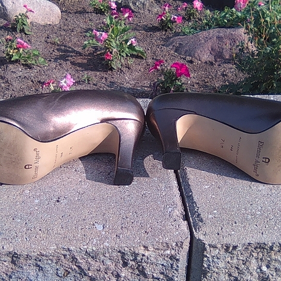 ETIENNE AIGNER, 2 toned women's leather pumps (Bronze/Gold mix) - Picture 3 of 12